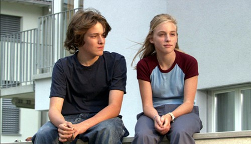 movie_image.jpg?type=m665_443_2