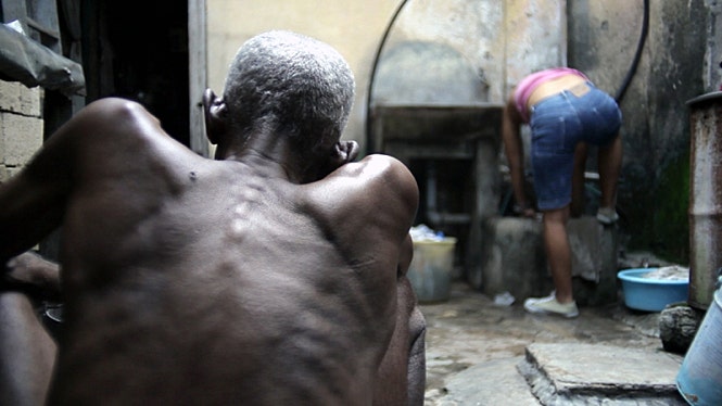 프리비어스 씬즈