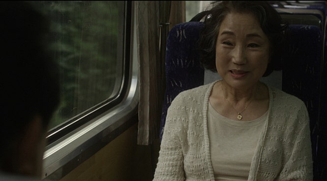 열차에서 만난 여사