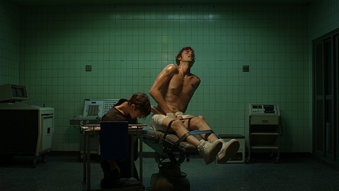 movie_image.jpg?type=m665_443_2