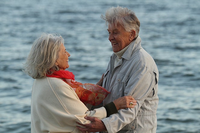 애프터눈 인카운터: 로맨틱한 스웨덴 감성을 만나다