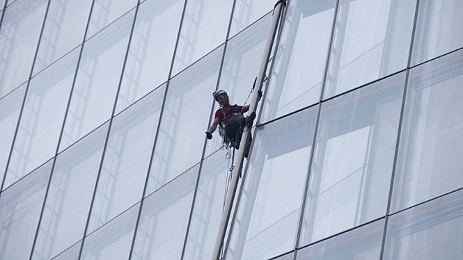 movie_image.jpg?type=m665_443_2