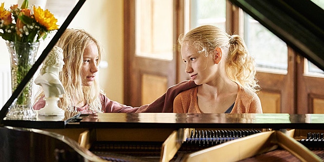 movie_image.jpg?type=m665_443_2