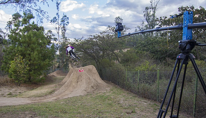 movie_image.jpg?type=m665_443_2