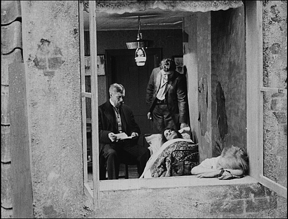 movie_image.jpg?type=m665_443_2