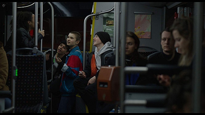 22 : 47 라인 34를 주제로 한 영화정보