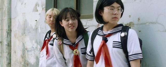 사랑과 평화: 코믹 감각과 따뜻한 멜로가 어우러진 한국 단편 영화