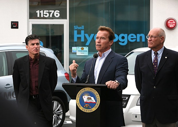 movie_image.jpg?type=m665_443_2