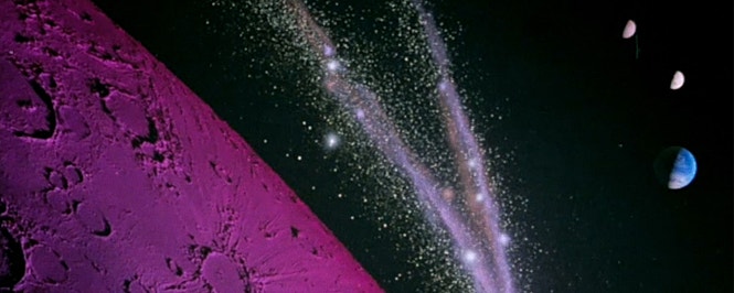 더 사이드리얼 스페이스